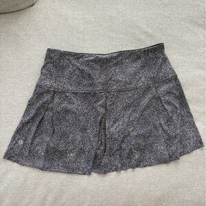 lululemon athletica Women’s Lost In Pace Skirt Size 8